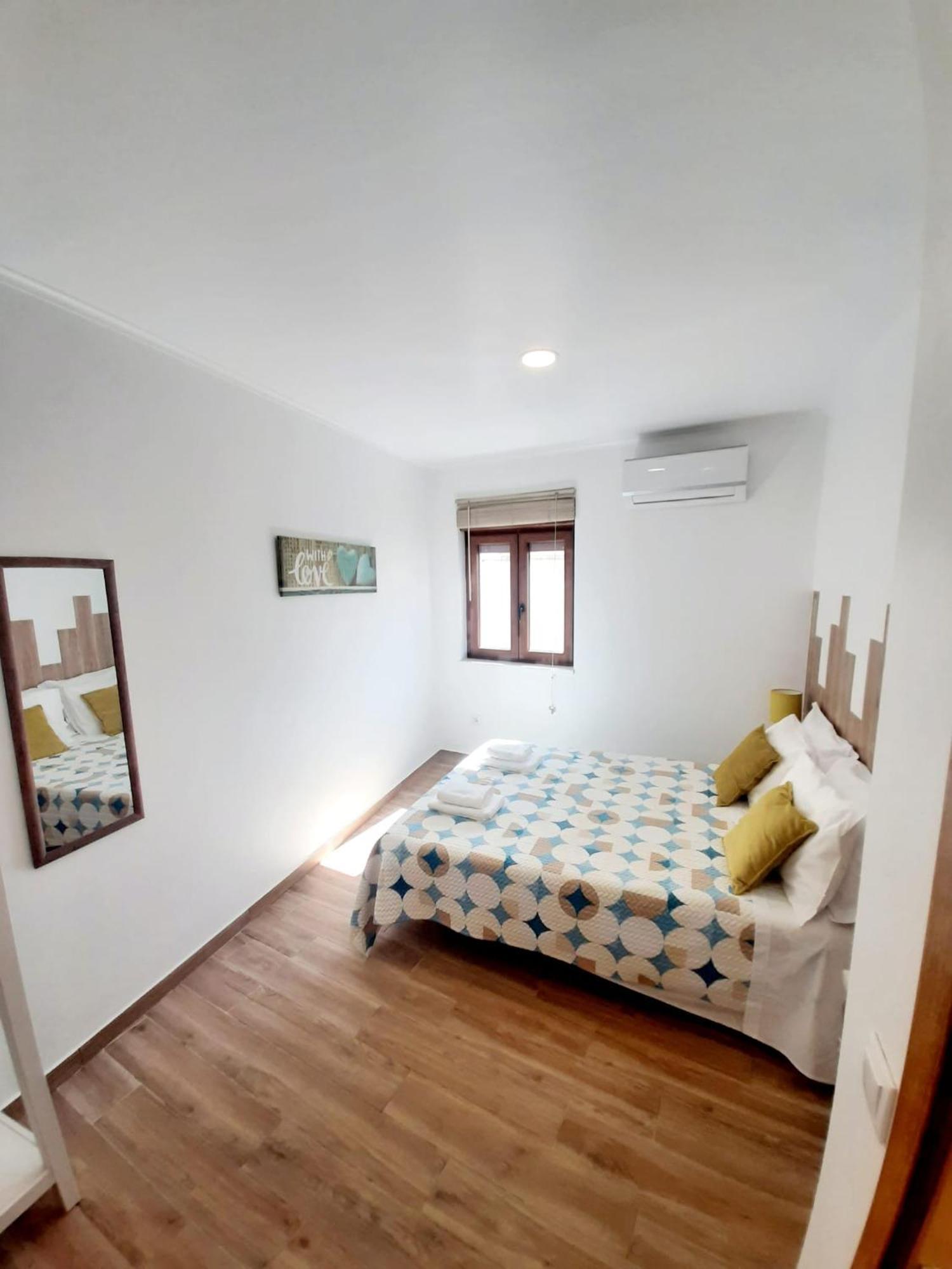 Villa Casa Bárbara - No centro histórico de Aljezur Esterno foto